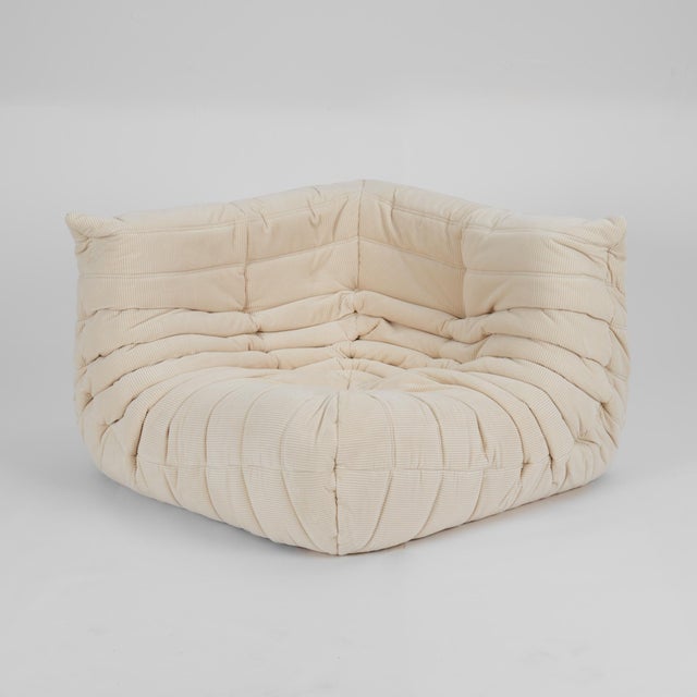 Authentic Ligne Roset Togo Corner Chair & Ottoman in Vanilla Corduroy For Sale In New York - Image 6 of 11