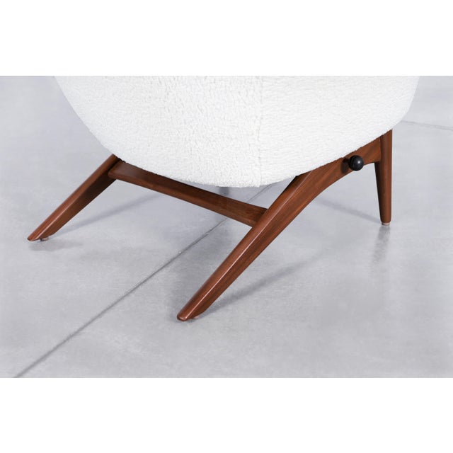 1960s Mid-Century Reclining Lounge Chair and Ottoman by h.w. Klein for Bramin For Sale - Image 9 of 12