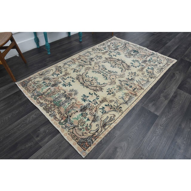 Turkish 1970s Vintage Handmade Wool Cotton Beige Area Rug For Sale - Image 3 of 11
