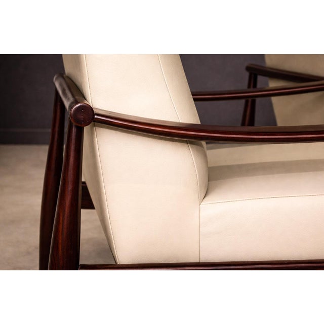 1960s Brazilian Modern Pair of “Canoa” Armchairs in Rosewood & Leather, Liceu De Artes, 1960s For Sale - Image 5 of 14