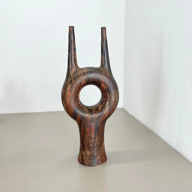 Article: Ceramic stoneware object Designer and producer: Gerhard Liebenthron Information: Gerhard Liebenthron, Bremen 1925...