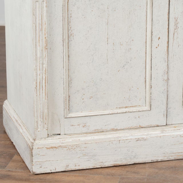 19th Century Large White Danish Bookcase Display Cabinet For Sale - Image 14 of 18