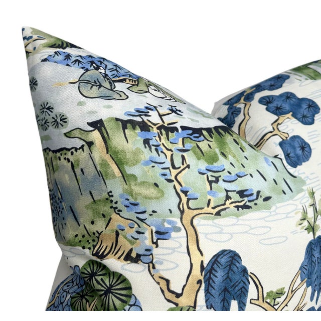 Chinoiserie Pillow Cover in Green, 22x22 Pillow For Sale - Image 4 of 5