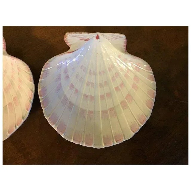 Antique 19th Century Wedgwood Conchology Pearlware Pink Scallop Sea Shell Bowls - a Pair For Sale - Image 4 of 10