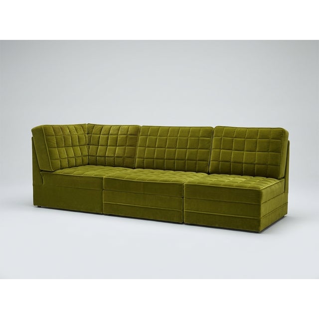Mid-Century Modern Modular Sofa in Olive Green Velvet, 1970, Set of 3 For Sale - Image 4 of 4