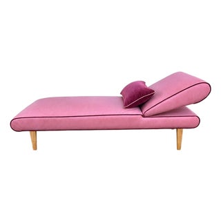 Mid Century Modern Chaise With Adjustable Head Rest. Freshly Reupholstered in Pink Leather Accented With Cherry Mohair Welting. For Sale
