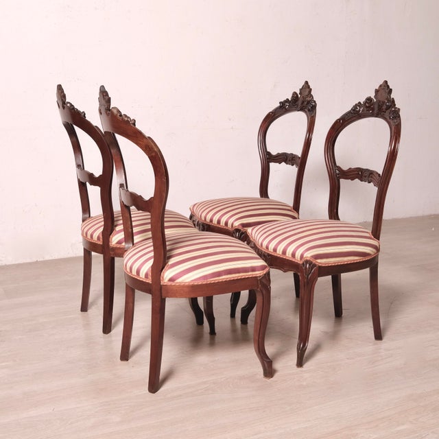 Wood Antique Late 19th Century Louis Philippe Walnut Chairs, 1890s, Set of 4 For Sale - Image 7 of 12