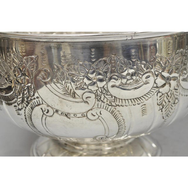 Vintage English Sheffield Kentshire Silver Plated Punch Bowl Set with 12 Footed Cup For Sale - Image 13 of 18