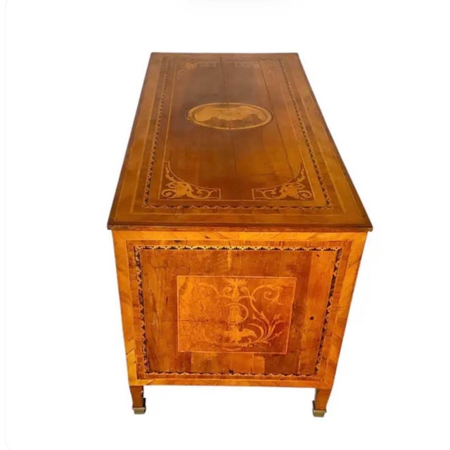 18th Century Italian Neoclassical Marquetry Desk in Style of Giuseppe Maggiolini For Sale - Image 10 of 18