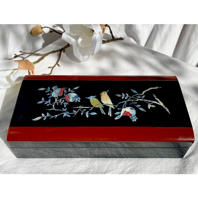 Japanese Black Lacquer Smoking Box Mother-of-Pearl Birds & Pomegranates - Mid 20th Century For Sale - Image 4 of 16