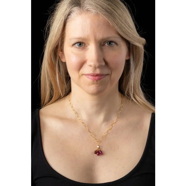 Gold 18k Gold Chain With Pink Tourmaline Briolette Drops For Sale - Image 8 of 8