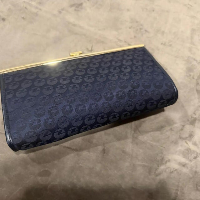 1980s Blue Fabric and Brass Italian Continuous Logo Clutch by Zenith For Sale - Image 13 of 15