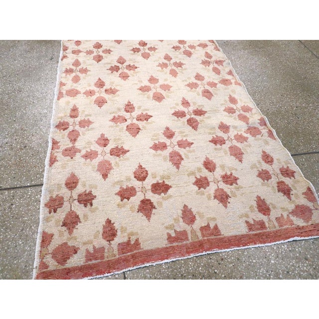 Ivory Galerie Shabab Collection Mid-20th Century Turkish Anatolian Rug For Sale - Image 8 of 10