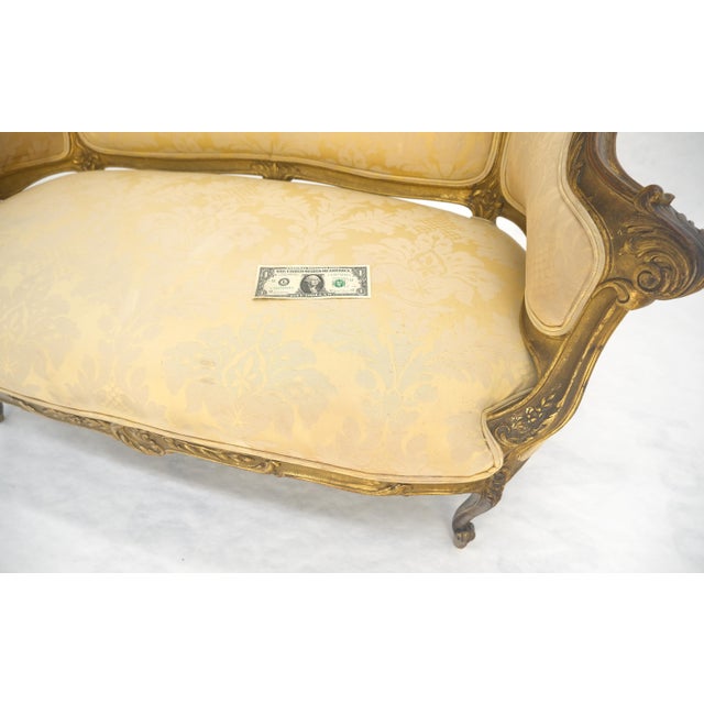 c1920s French Louis XV Gold Gilt Wood Loveseat Sofa For Sale - Image 4 of 12