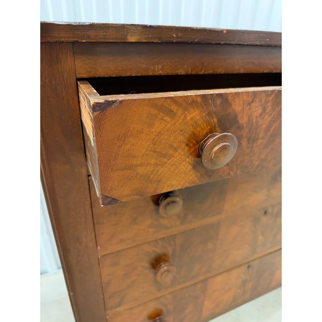 Wood 19th Century American Empire Figured Wood Four-Drawer Chest of Drawers Flame Mahogany For Sale - Image 7 of 12