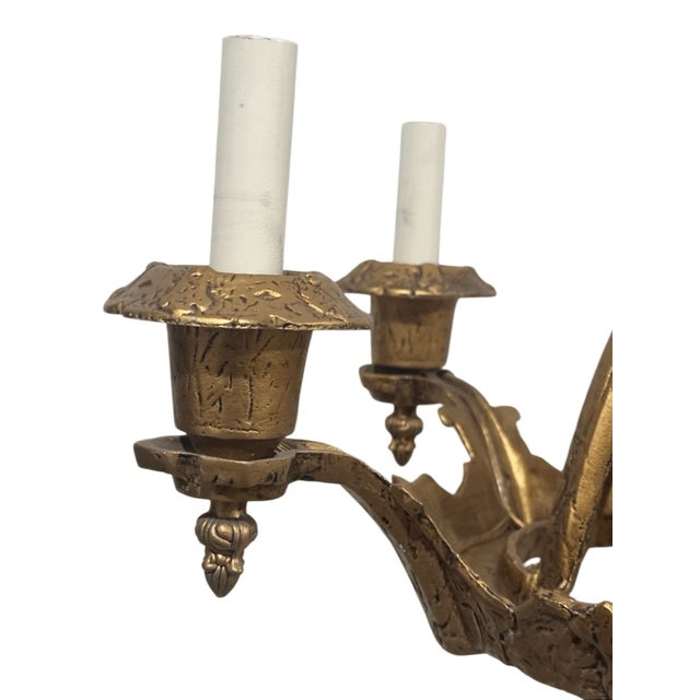 18” across 11” tall 23” chain Good condition Crafted with a heavy, substantial feel, this fixture features a stunningly...