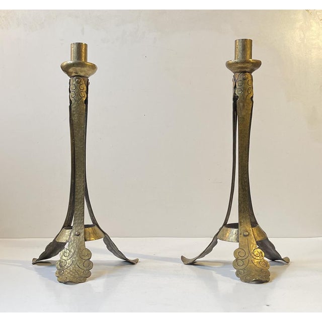 Tall Art Nouveau Leaves Tri-Stand Candleholders in Engraved Brass, 1900s, Set of 2 For Sale - Image 9 of 9
