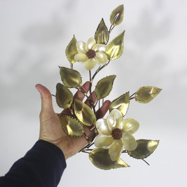 Hollywood Regency Torch Cut Brass Leaf and Shell Flower Wall Art Hollywood Recency Mid 20th Century - Set of 2 For Sale - Image 3 of 12