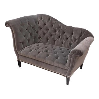1930s Art Deco Settee or Recamier With Tufted Gray Velvet Upholstery and Black Wooden Legs For Sale