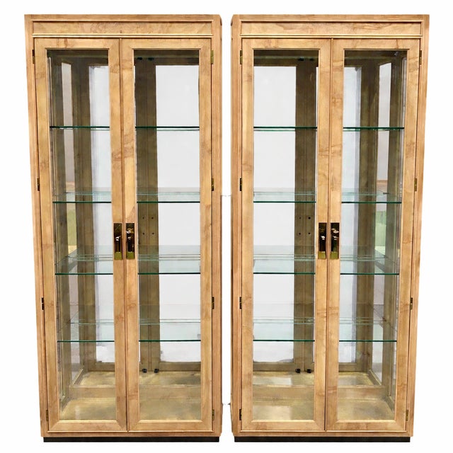 Mid-Century Modern Pair of Vintage Drexel Heritage Olive Burl Wood and Glass Display Cabinets For Sale - Image 3 of 12
