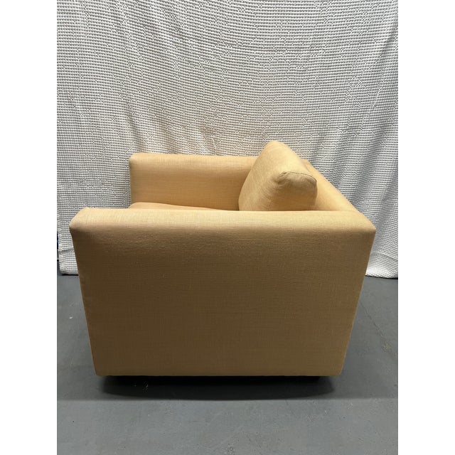 Holly Hunt Pair of Contemporary Linen Upholstered Cubic Club Chairs For Sale - Image 4 of 4