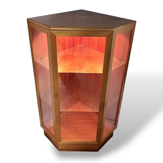 Vintage Illuminated Teak Corner Display Cabinet from Nathan For Sale - Image 5 of 8
