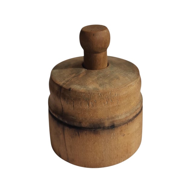 Excellent condition 19th century, circa 1866, primitive carved wooden pineapple and fern motif butter pat press. Measures...