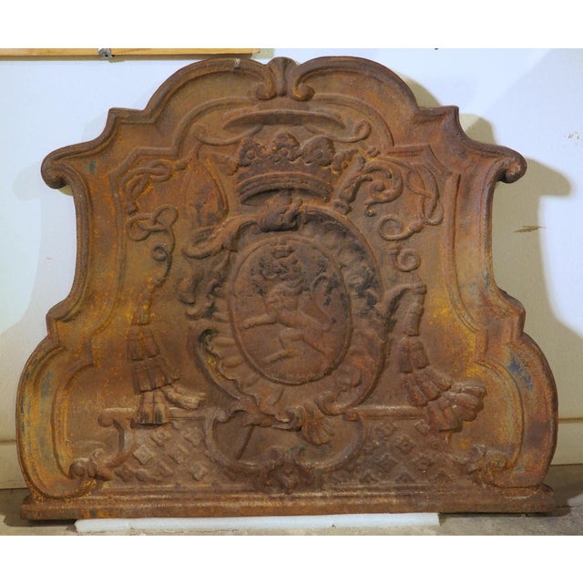 Large 19th Century French Cast Iron Fireback With Rampant Lion and Crown For Sale - Image 9 of 14