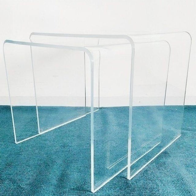 Mid-Century Italian Space Age Acrylic Glass Nesting Tables, 1970s, Set of 2 For Sale - Image 9 of 9