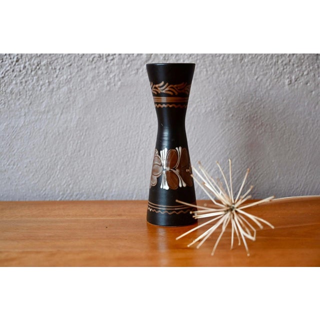 Hungarian Folk Art Ceramic Diabolo Vase, 1950s For Sale - Image 6 of 6
