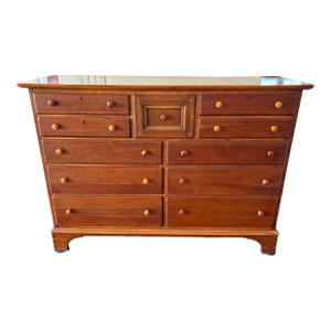 1990s Lexington Solid Cherry Shaker Style Large 11 Drawer Dresser