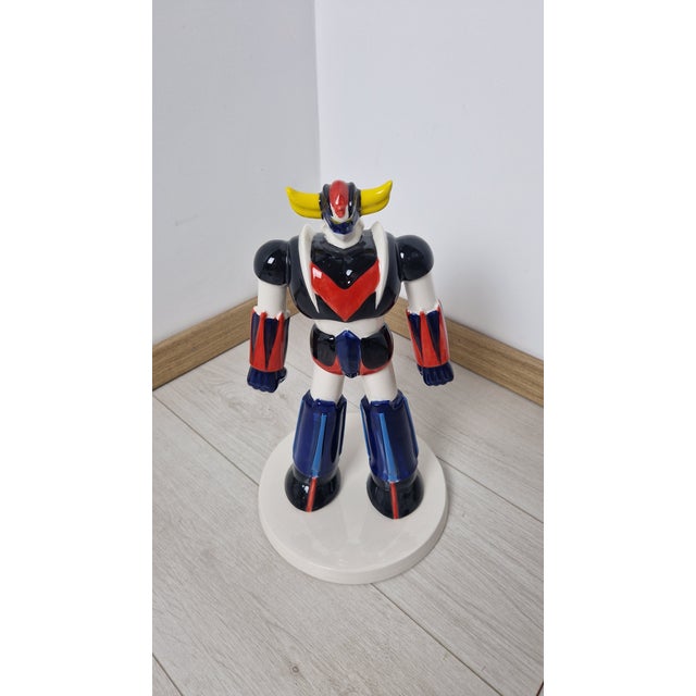 Recent Design Ornament Sculpture in Hand-Painted Ceramic from Artigianato Italiano For Sale - Image 4 of 13