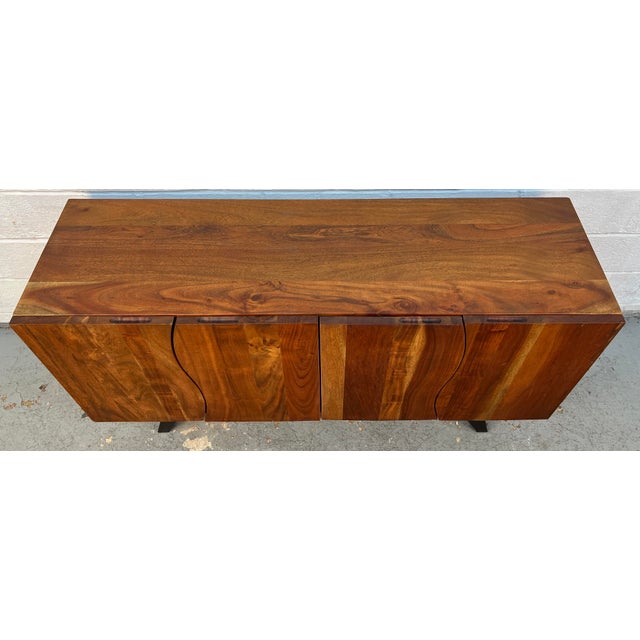 Brown Late 20th Century Organic Modern Mahogany Credenza With S-Shaped Live-Edge Doors For Sale - Image 8 of 17
