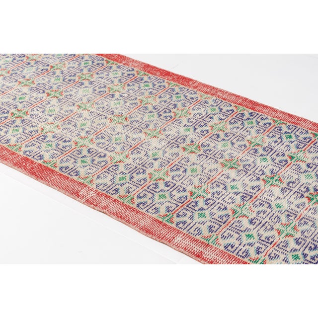 Off-white 1950s Geometric Tribal Rug, Rustic Farmhouse Hallway Decor For Sale - Image 8 of 10