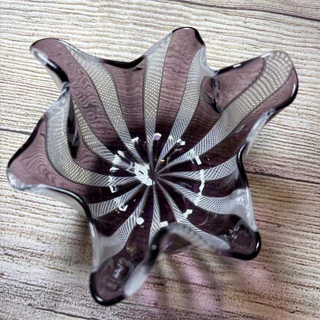 Vintage Murano Style Latticino Amethyst Purple White Art Glass Handkerchief Vase For Sale In Dallas - Image 6 of 7