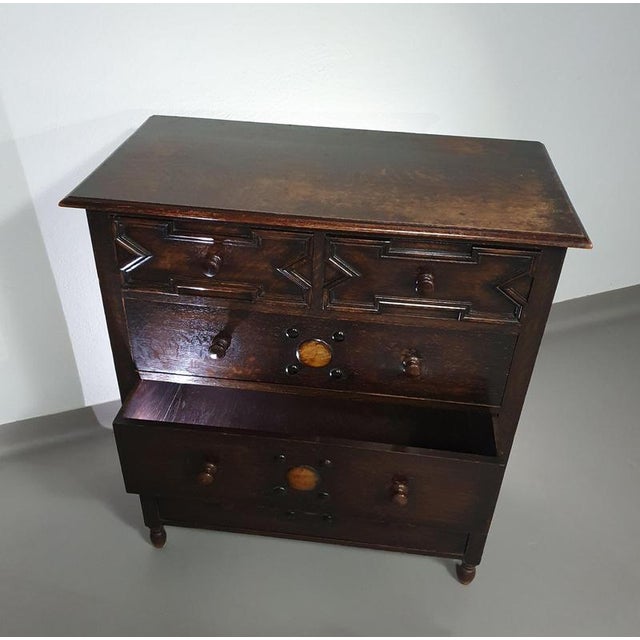 English Charles II Chest of Drawers in Oak For Sale - Image 3 of 18