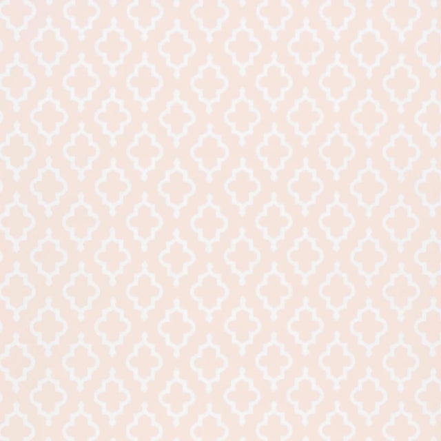 Schumacher Sample - Schumacher x Veere Greeney Jake Wallpaper in Quiet Pink For Sale - Image 4 of 4