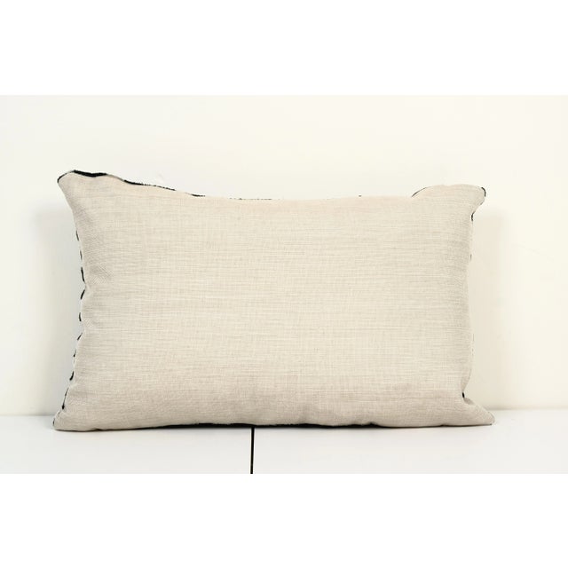 Black and Beige Silk Ikat Velvet Pillow Cover For Sale - Image 4 of 5