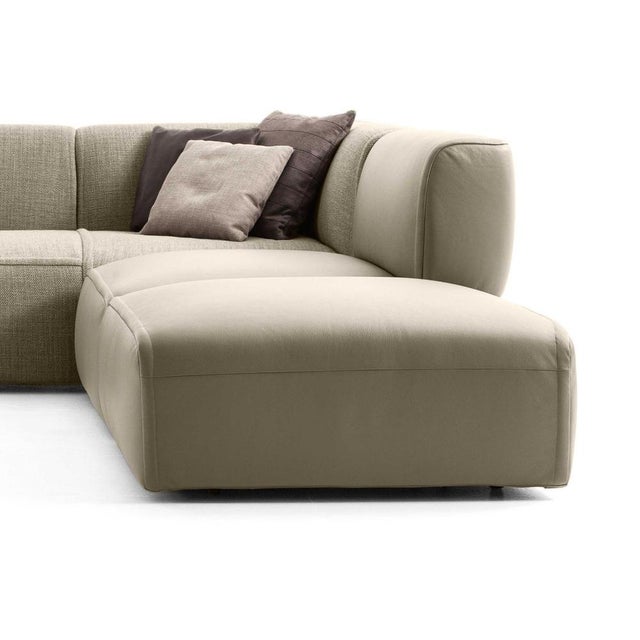 Contemporary Bowl Sofa by Patricia Urquiola for Cassina For Sale - Image 3 of 14