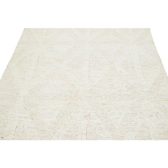 2020s Modern Handmade Ivory Soumak Natural Jute Rug For Sale - Image 5 of 9