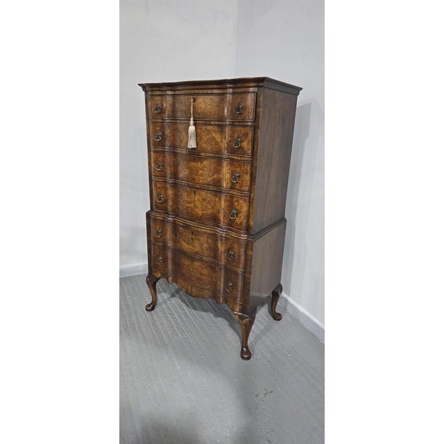 1910s Queen Anne Burr Walnut Chest of Drawers on Stand, 1910 For Sale - Image 5 of 12