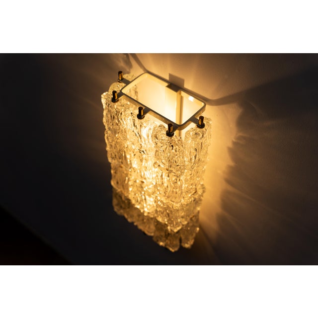 Wall Lights in Ice Glass and Brass from Barovier and Toso, 1960s, Set of 2 For Sale - Image 9 of 12