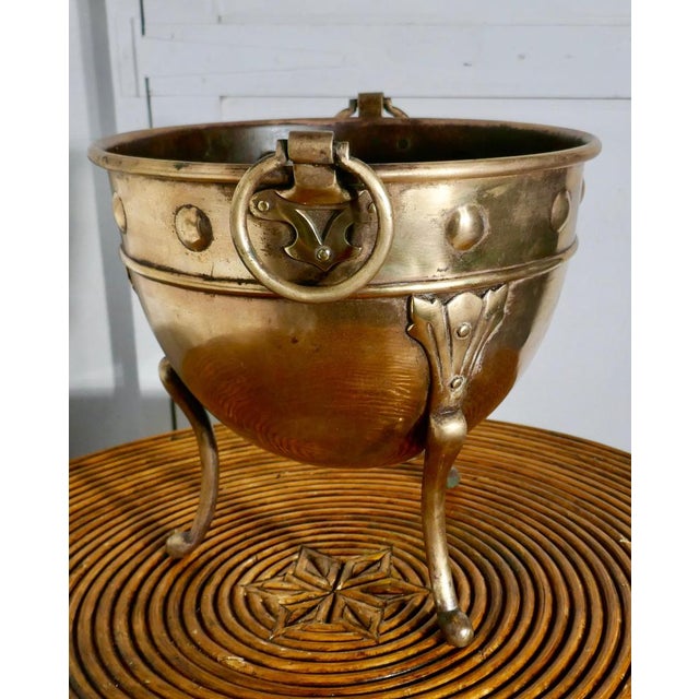 Brass Arts & Crafts jardinière by Henry Loveridge A superb design and a heavy quality piece, in very good condition,...