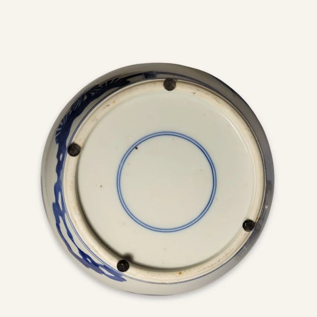 Pair of Large Blue and White Late 18th Century Chinese Porclain Covered Jars For Sale - Image 6 of 12