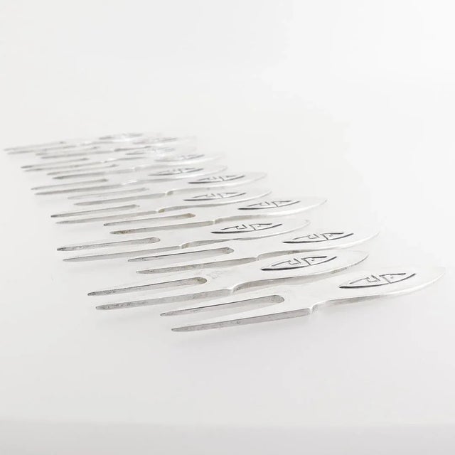 Early 20th Century 12 Shreve Art Deco Sterling Silver Cocktail or Hors d'Oeuvres Picks / Forks For Sale - Image 5 of 12