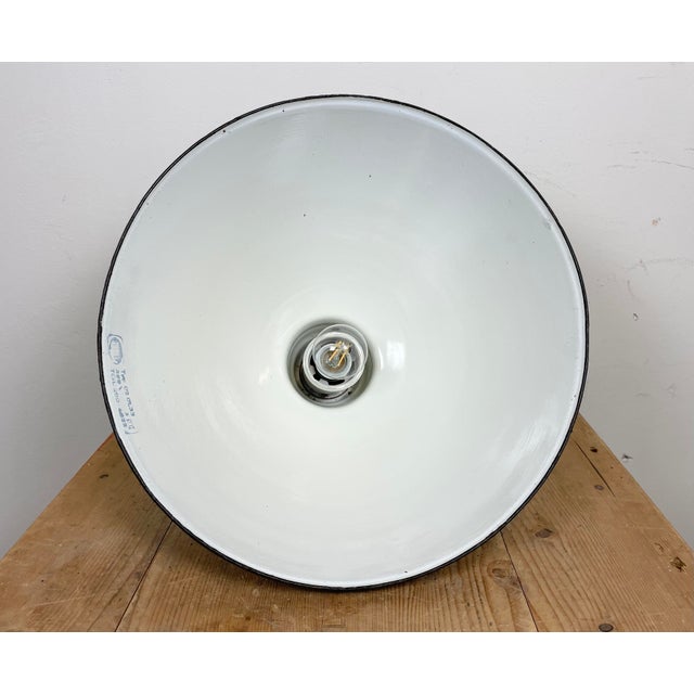 East German Black Enamel Factory Light by LBD Veb Leuchtenbau, Dresden, 1950s For Sale - Image 15 of 16