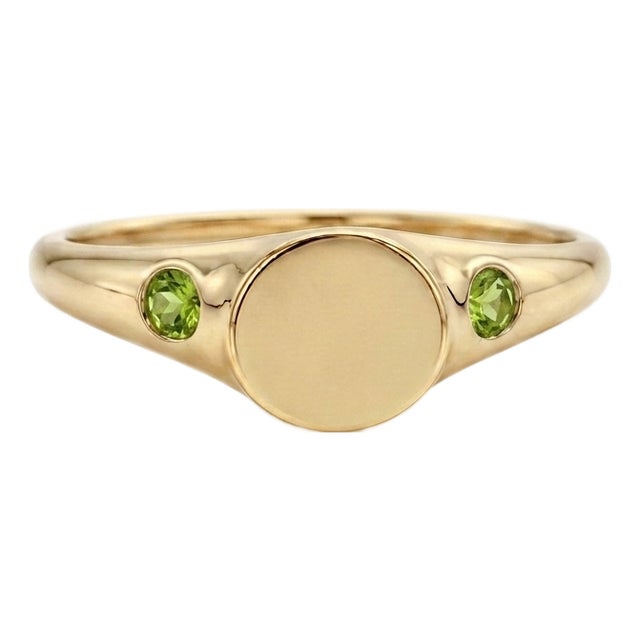 Natural Peridot Signet Ring | Modern Minimalist August Birthstone Ring | Unisex Stacking Gemstone Ring Us 7 For Sale