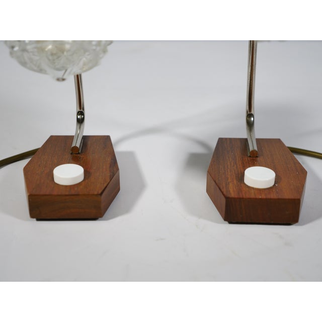 Mid-Century Modern Table Lamps in Crystal Glass and Teak, 1960s, Set of 2 For Sale - Image 6 of 10