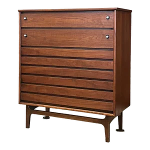 1970s Vintage Mid Century Modern 5 Drawer Dresser by Stanley Dovetail Drawers