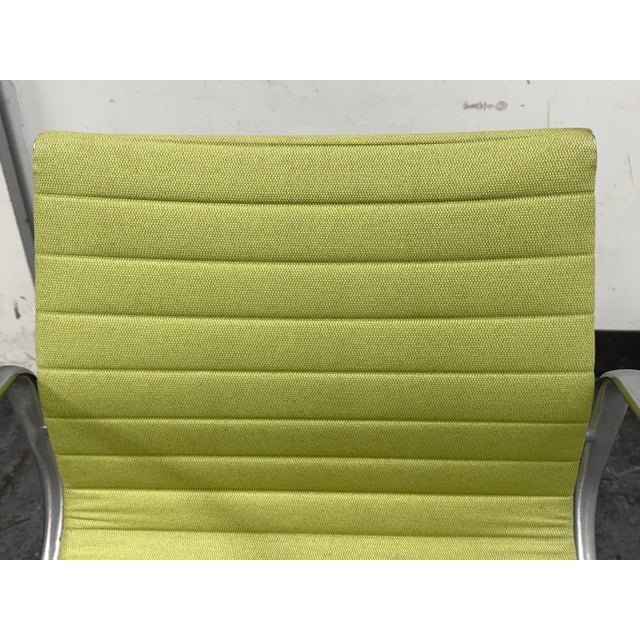 Metal Charles + Ray Eames for Herman Miller Eames Aluminum Group Management Chair For Sale - Image 7 of 12